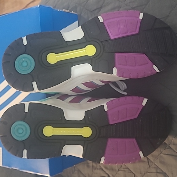 adidas Retropy F90 'Off White Sonic Fuchsia' HP8019 - Picture 3 of 8
